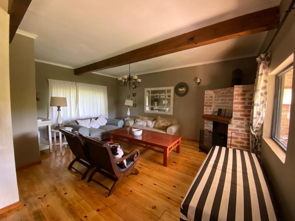 Umzimkulu River Lodge Underberg Exteriör bild