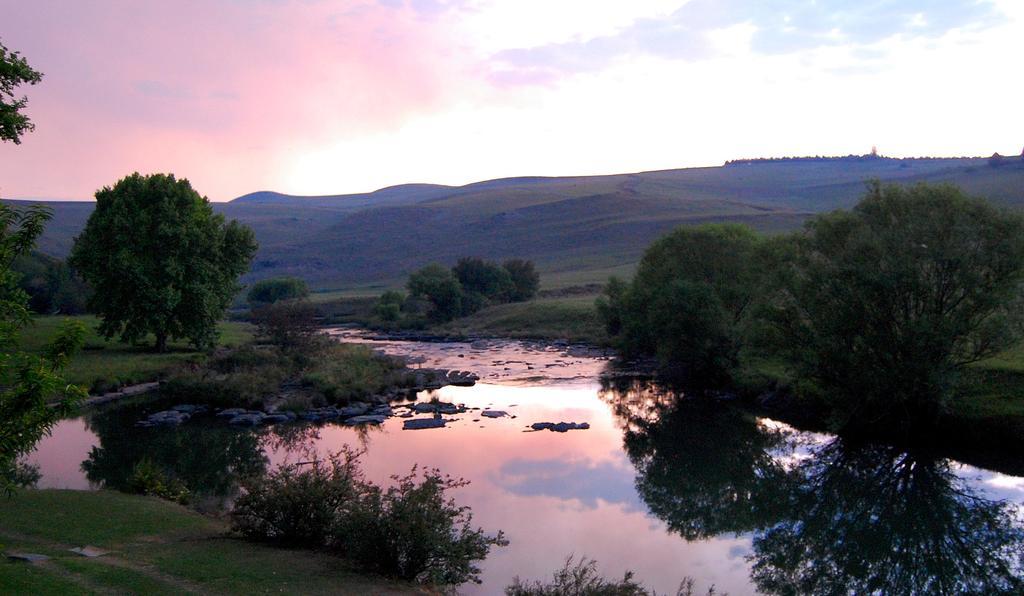 Umzimkulu River Lodge Underberg Exteriör bild